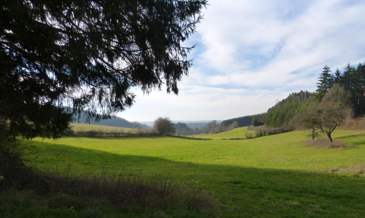 Le Cerf D'Hubert Bed & Breakfast Redu Exterior foto